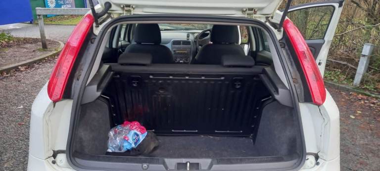 Fiat, GRANDE PUNTO, Hatchback, 2010, Manual, 1368 (cc), 5 doors