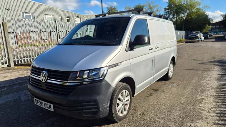 2020 VOLKSWAGEN TRANSPORTER 2.0 TDI 110 Startline Van Damaged Salvage