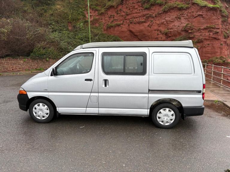 Toyota Hiace Campervan Motorhome Day Van Pop Top 2.5 Diesel 2004 