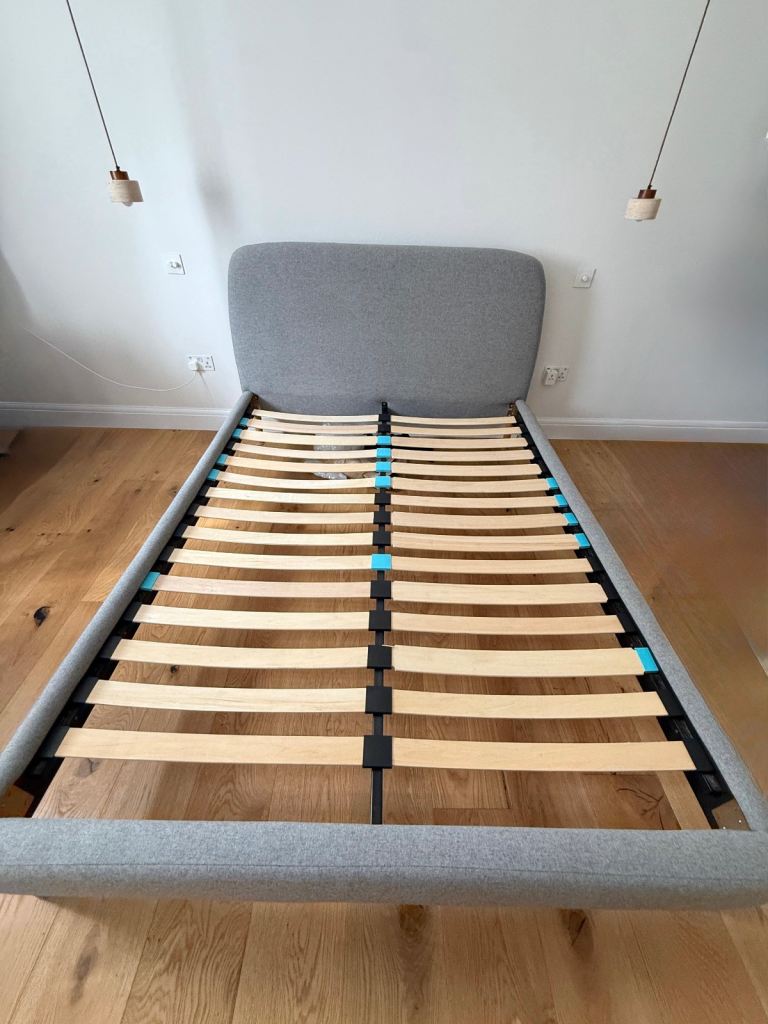 Simba Grey King-Size Bed - As good as new condition