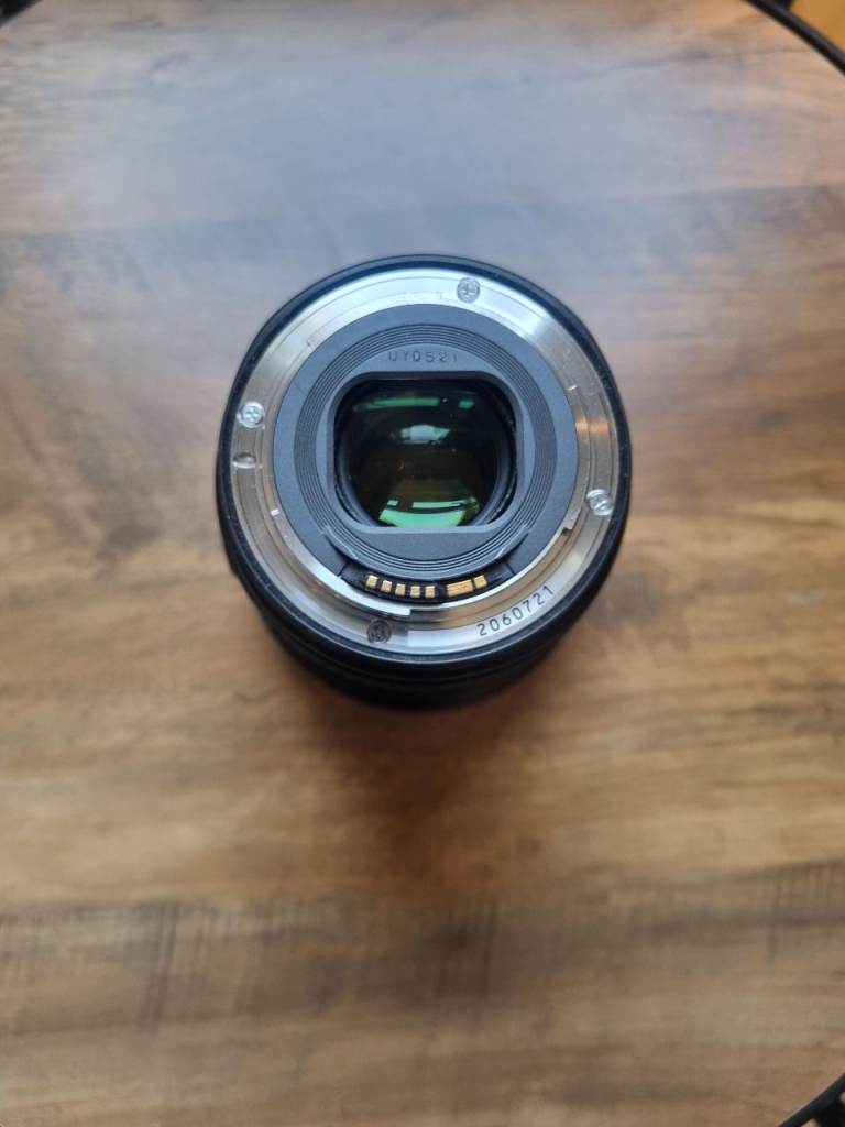 SNIPIZ EF-EOS R adapter in excellent working conditioc
