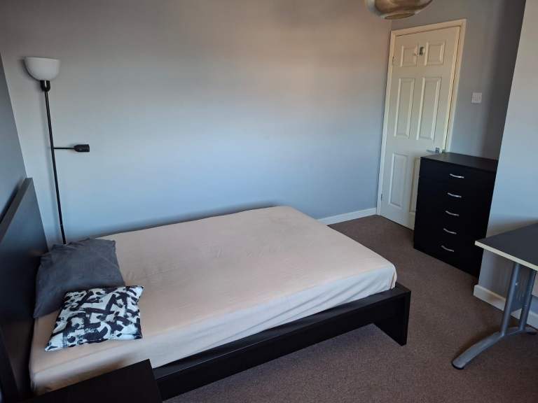 Double Room, All Bills Included (£570) in Yate