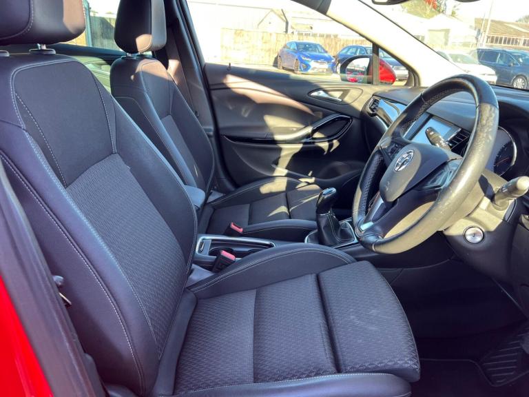2019 Vauxhall Astra 1.4T 16V 150 Griffin 5dr HATCHBACK PETROL Manual