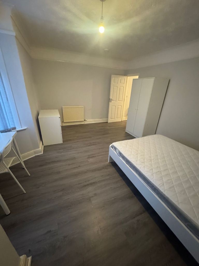 Large room in SO17 – Fully Renovated – All Bills Included