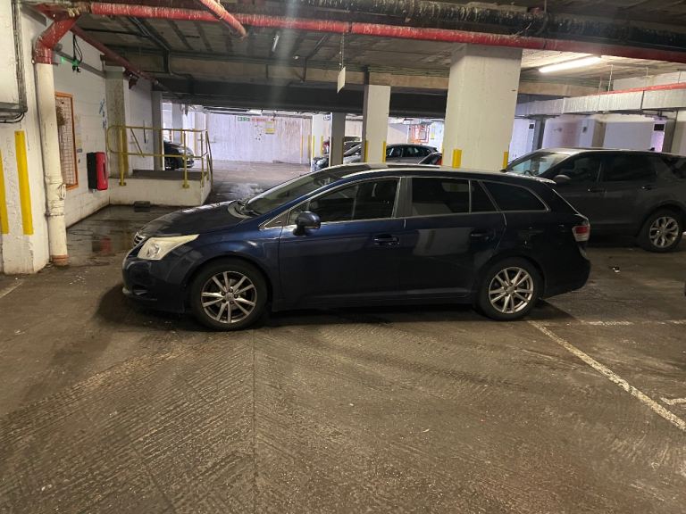 Toyota, AVENSIS, Estate, 2011, Manual, 1998 (cc), 5 doors