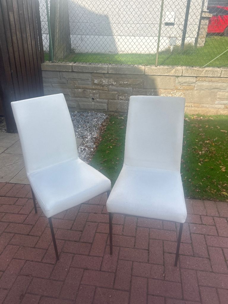 5 free White Dining Chairs – Good Condition