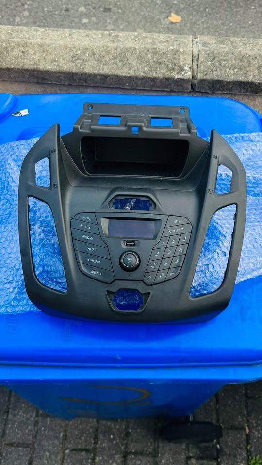 Radio DAB, FM, AM  - Ford Transit Connect MK2