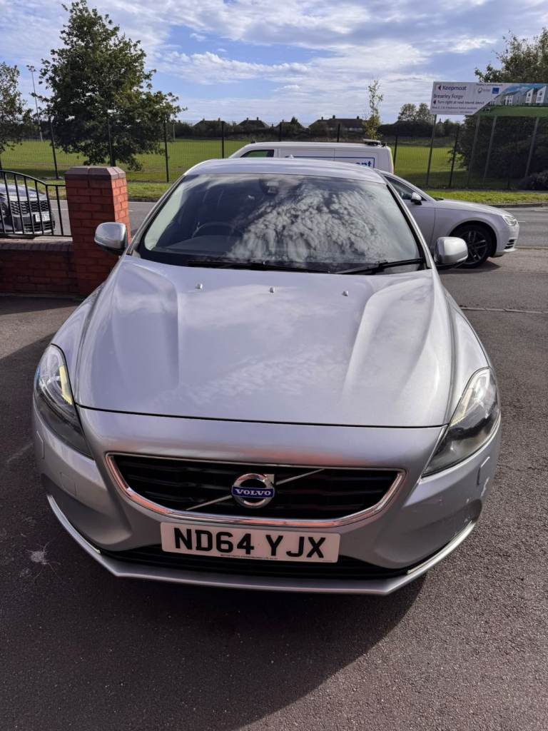 Volvo, V40, Hatchback, 2014, Manual, 1560 (cc), 5 doors