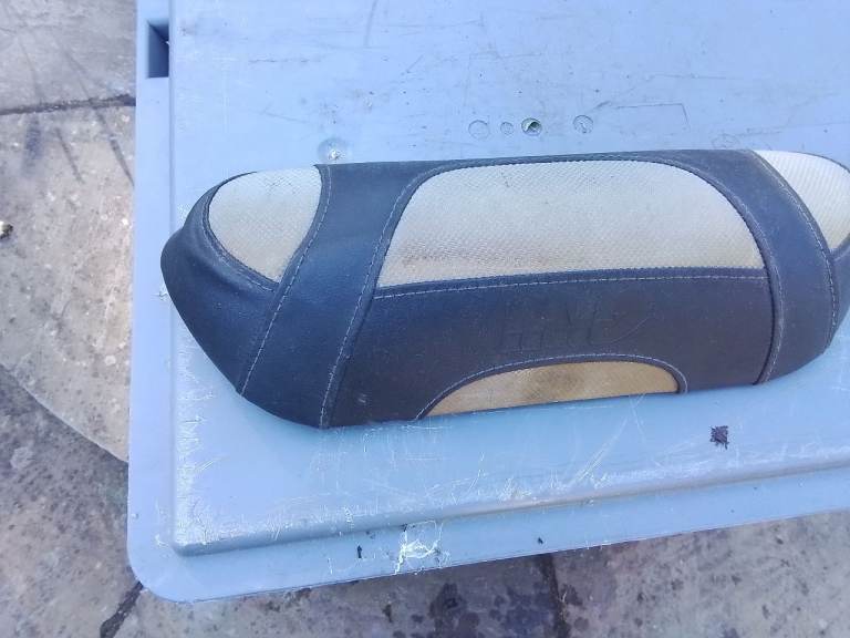 Motorbike pillion seats