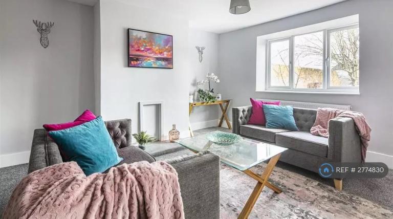 4 bedroom house in High St, Sheffield, S20 (4 bed) (#2774830)