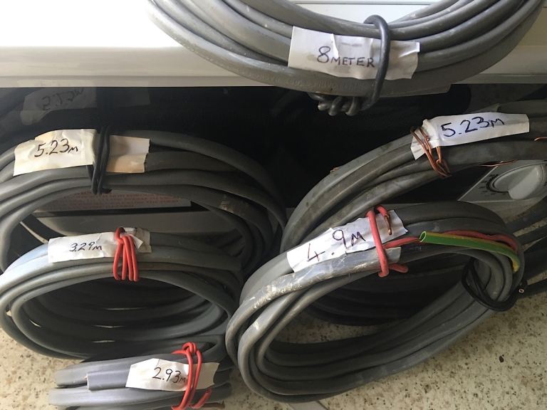 assorted lengths of twin core + earth mains cable