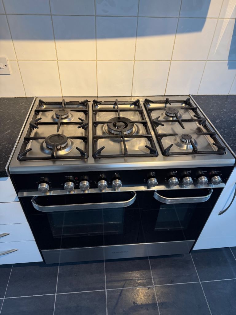 Kenwood 5 burner gas hob double electric ovens Type C9TV Model CK405