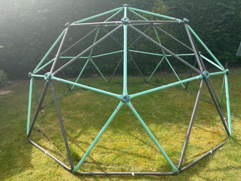 Heavy duty climbing dome 