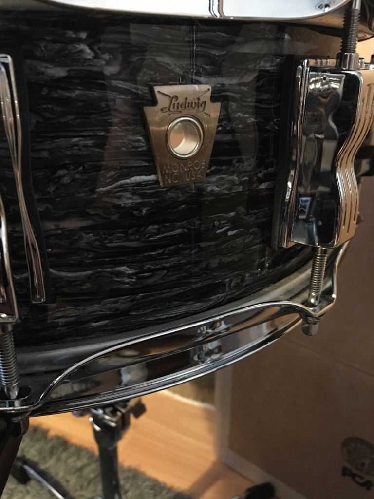 Ludwig Classic Maple Downbeat Kit In Vintage Black Oyster, Think Beatles!