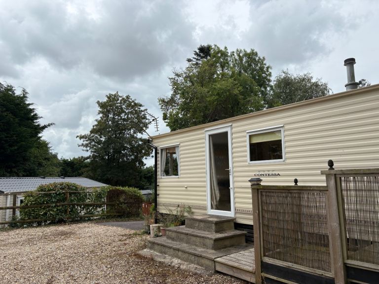 BK Contessa 30 x 10 immaculate 