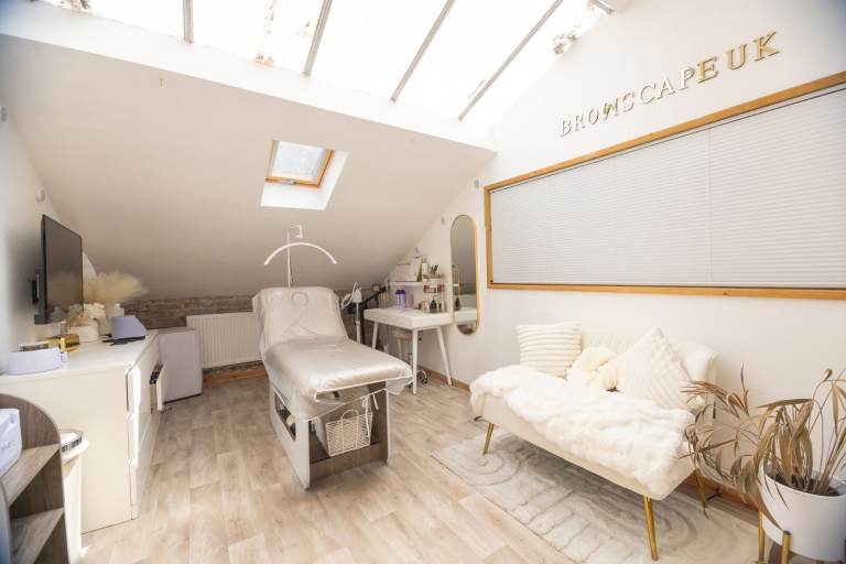 Beauty Room | Consultation Space | Creative Studio to Rent in Wimbledon, London SW19