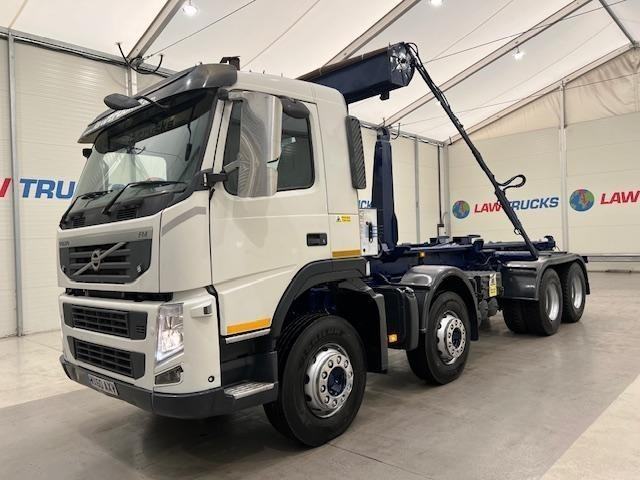 Volvo FM 460 8x4 Day Cab Hookloader Drawbar