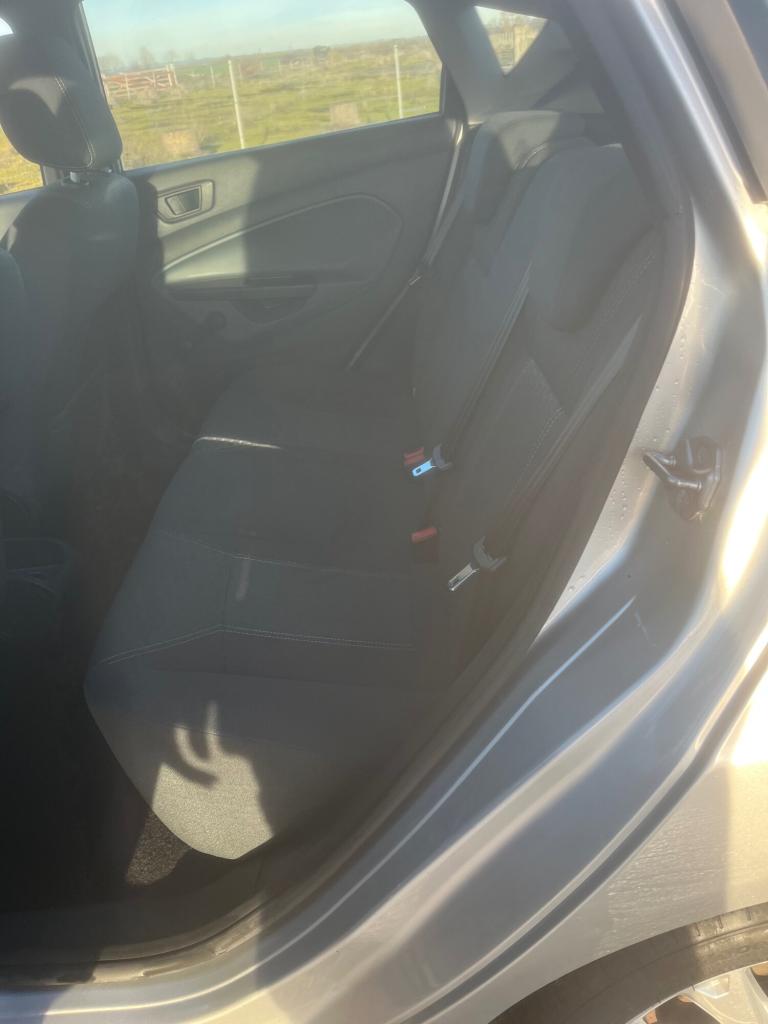 2010 Ford Fiesta 1.25 Zetec*9m MOT*Full History*2 Owners*Aircon*Alloys*1st car ?