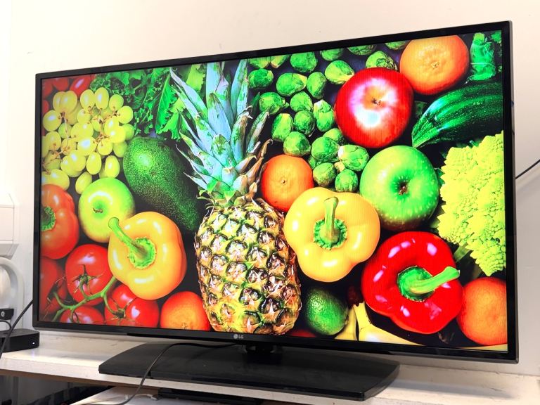 43” Led LG Full Hd 1080P tv   Freeview Hdmi Usb   Excellent condition-  Not Smart