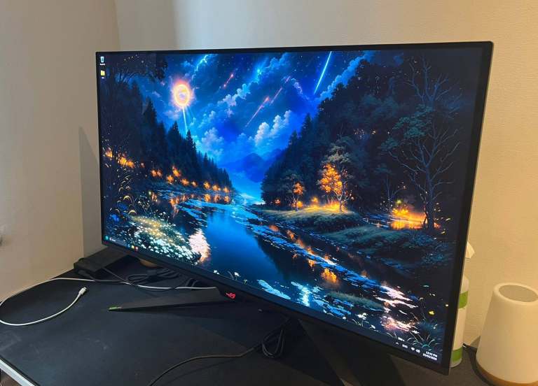 ASUS ROG Swift PG32UCDM 32" 4K 240Hz QD-OLED Monitor – Excellent Condition