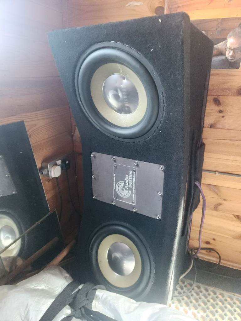 Golf mk7 Boot subwoofer box