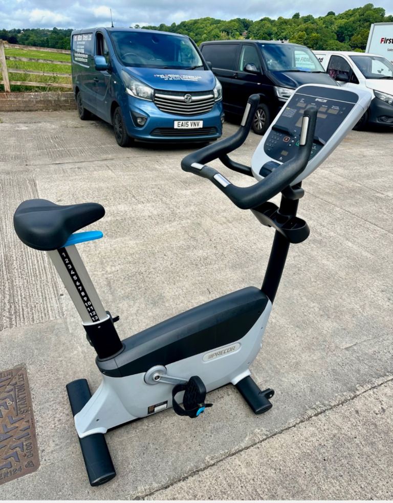 Precor UBK New Style Upright Bike Commercial Gym Equipment