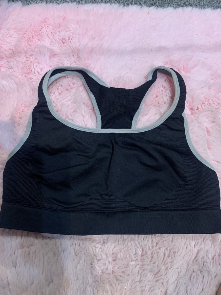 SIZE 8/10 LADIES BLACK SPORTS BRA
