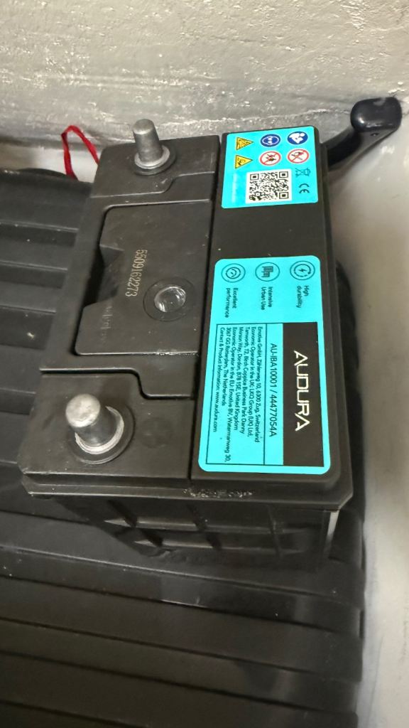 Battery car 