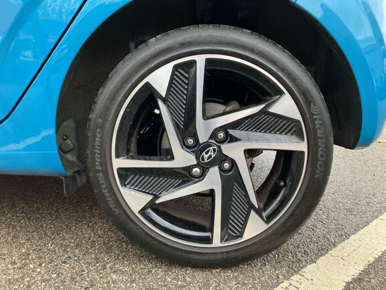 2022 Hyundai i10 1.2 MPi Premium 5dr Auto Hatchback PETROL Automatic