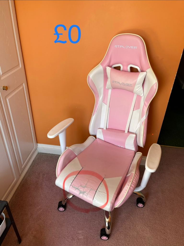 GTPLAYER Pink Gaming Chair with Footrest – Fair Condition