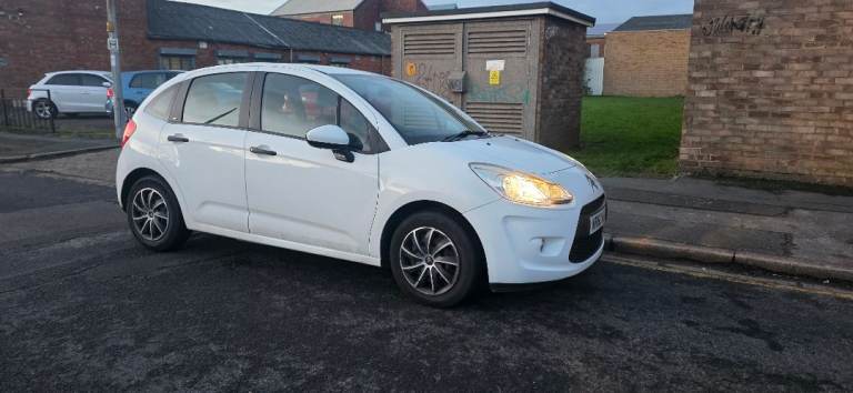 Citroen, C3, Hatchback, 2010, Manual, 1124 (cc), 5 doors