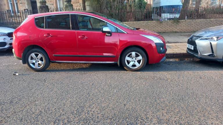 Peugeot, 3008, Hatchback, 2012, Manual, 1560 (cc), 5 doors