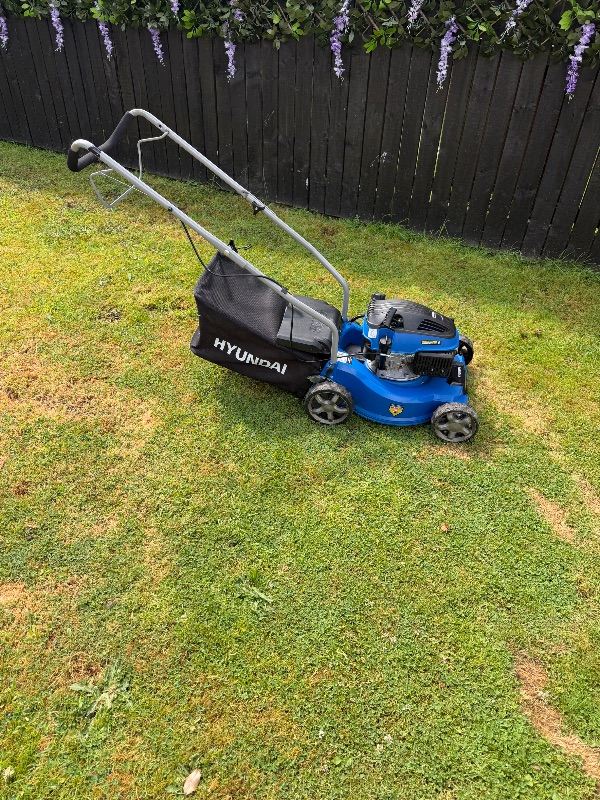Hyundai Petrol Lawn Mower – excellent working  Order