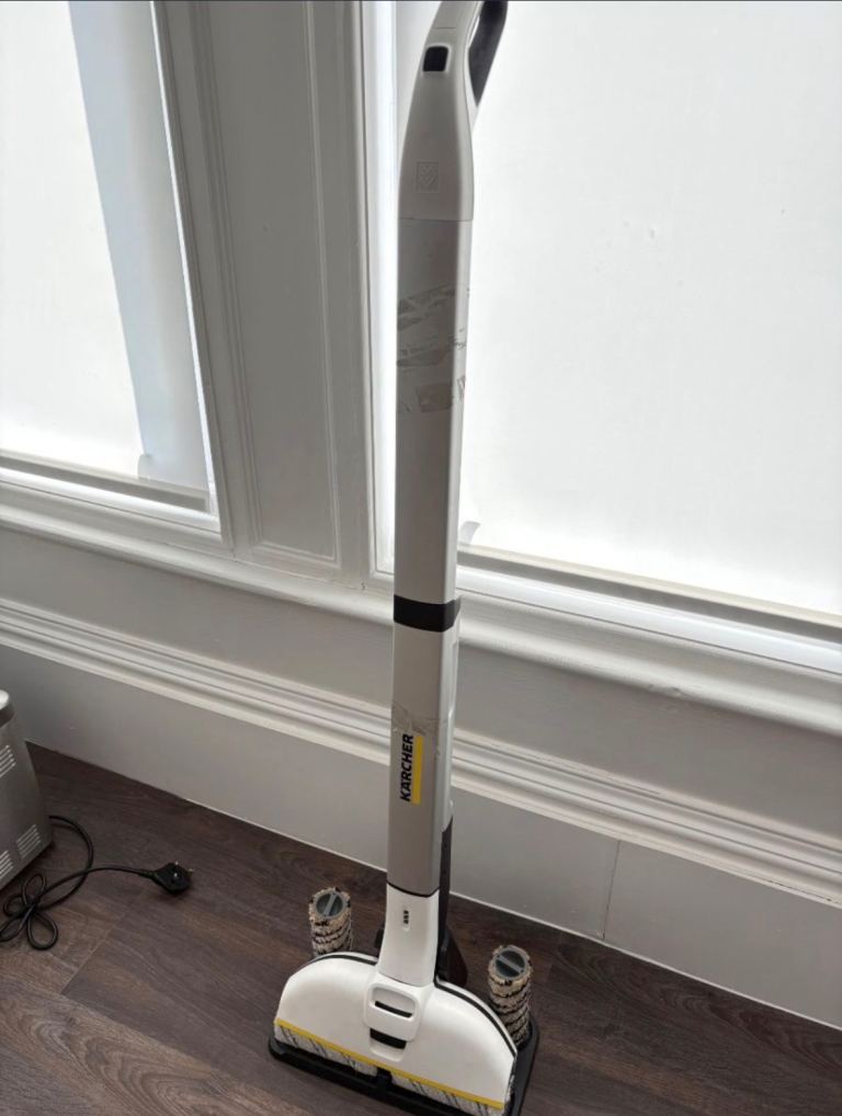 Kärcher Cordless Hard Floor Cleaner