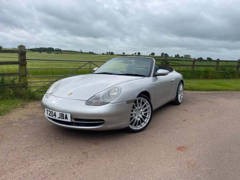 PORSCHE 911 CARRERA 4 CBLT TIP S (silver) 1999