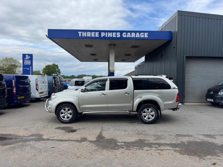 Toyota Hilux Invincible D/Cab PickUp 3.0 D-4D 4WD 171 Excellent Condition No Vat