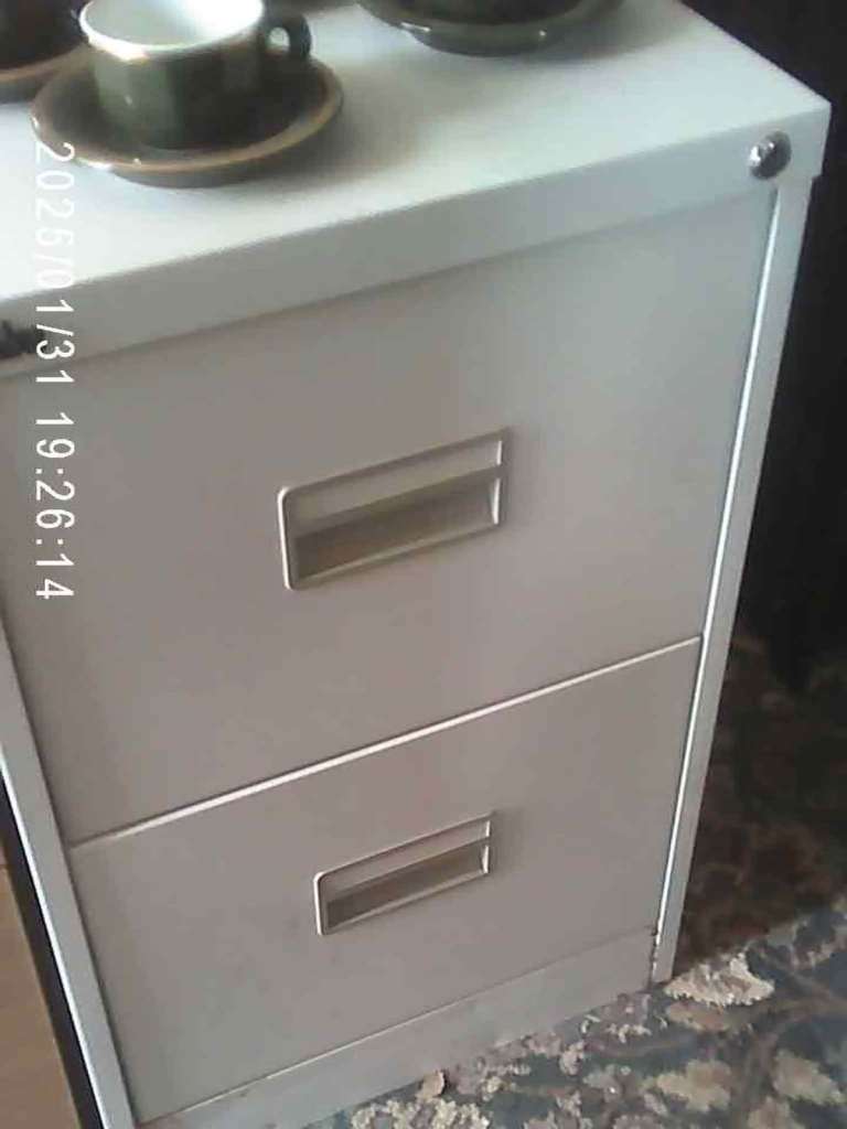MODERN GREY METAL 'SILVERLINE' 2 DEEP DRAWER FILING CABINET. GRIP HANDLES. GOOD ORDER