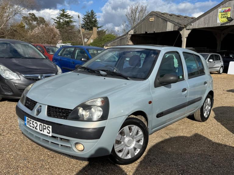 2002 Renault Clio 1.4 16V Expression + 5dr Auto HATCHBACK PETROL Automatic