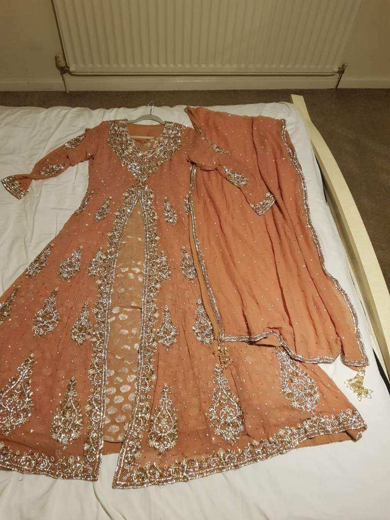 Light pink/peach party dress