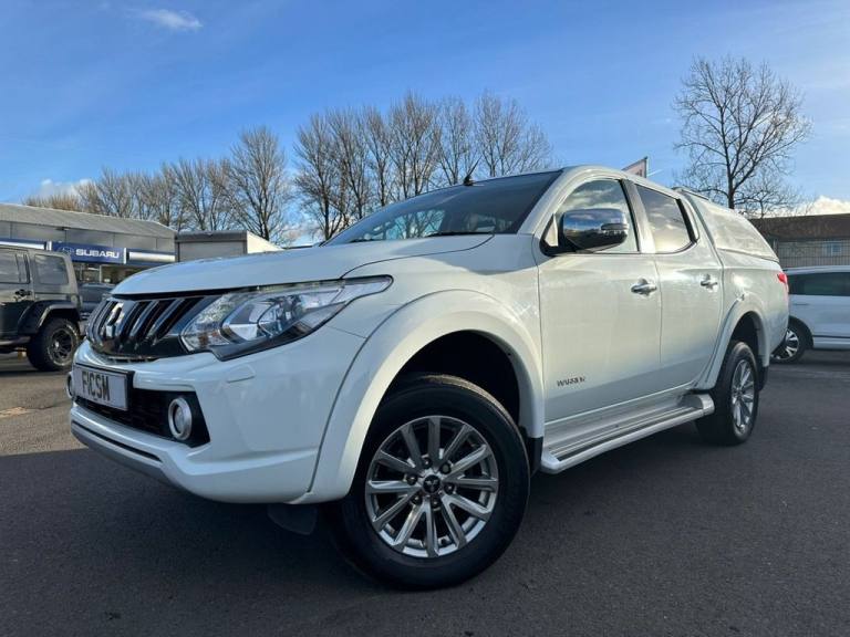 2018 Mitsubishi L200 2.4 DI-D 4WD WARRIOR DCB 178 BHP PICK UP Diesel Manual