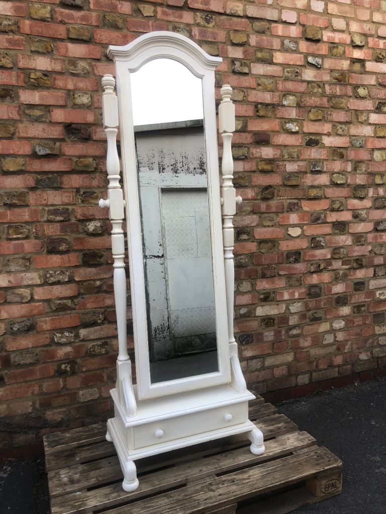 Free standing large mirror with drawer