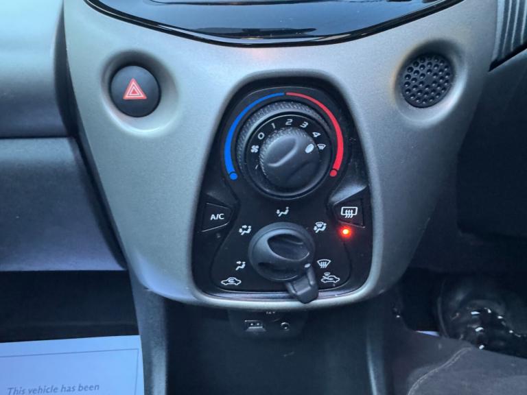 2015 Citroen C1 1.2 PureTech Feel 5dr HATCHBACK Petrol Manual