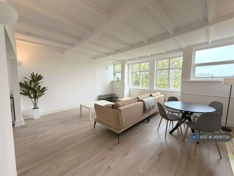 3 bedroom flat in Willesden Lane, London, NW6 (3 bed) (#3006739)