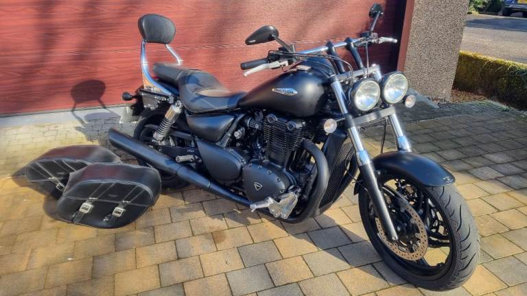 Triumph Thunderbird Nightsorm 1700