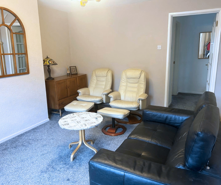2 Bed Semi House - Temporary Accommodation - Bills Included - Quiet Residential Area - Serviced