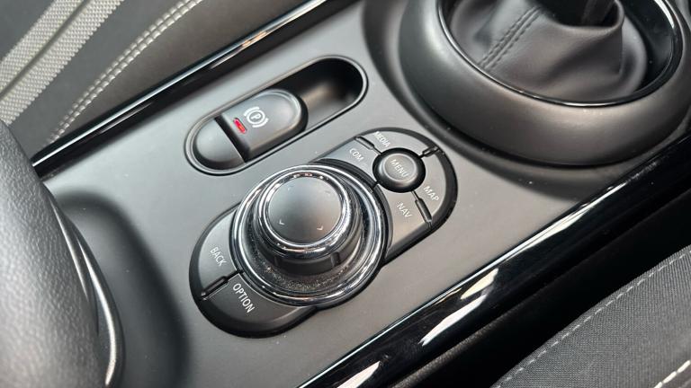 2022 MINI Clubman 1.5 Cooper Shadow Edition 6dr Auto ESTATE PETROL Automatic