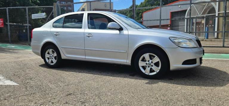 Skoda, OCTAVIA, Hatchback, 2009, Semi-Auto, 1390 (cc), 5 doors