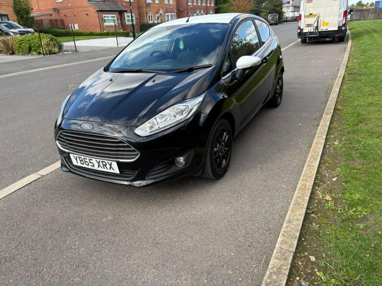 2015 Ford Fiesta 1.0 EcoBoost Zetec Black 3dr HATCHBACK Petrol Manual