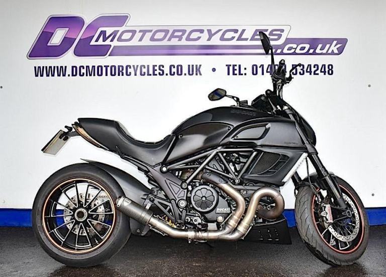 2014 14 DUCATI DIAVEL CARBON EDITION