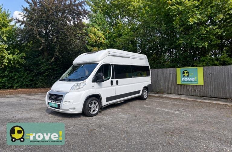 Auto-trail V-Line 600 2 berth 2 belt end washroom campervan 